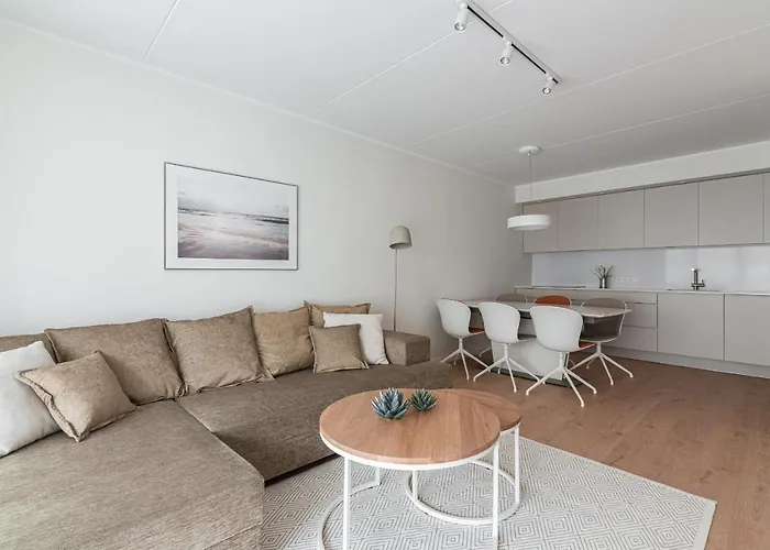 Modern City Center Apartment